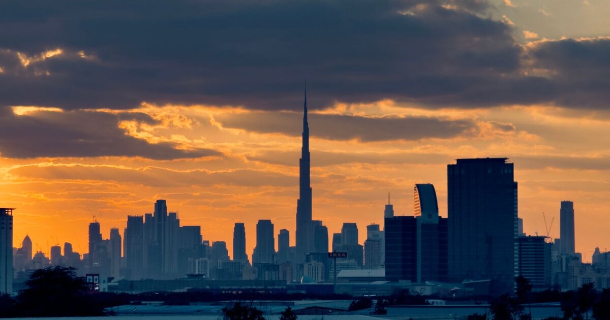 Importing EVs into the GCC: UAE & Saudi Arabia Rules, Duty & Timelines (2026)