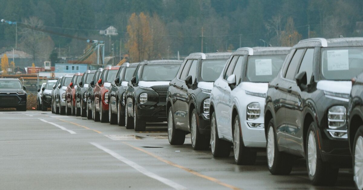 The 2026 Guide to Importing EVs into Latin America