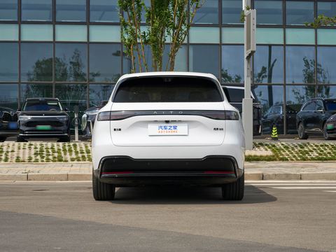 AITO M6 — China range-extender EV for export — photo 6