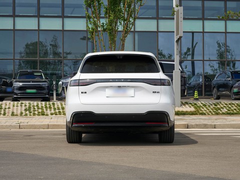 AITO M6 — China range-extender EV for export — photo 6