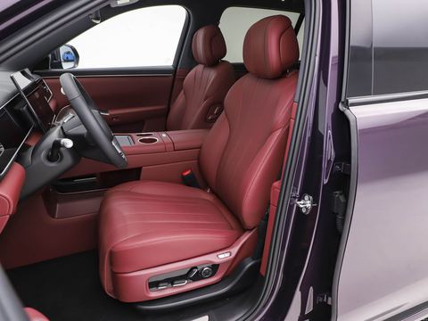 AITO M7 — China range-extender EV for export — photo 10