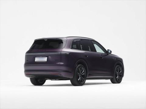 AITO M7 — China range-extender EV for export — photo 7