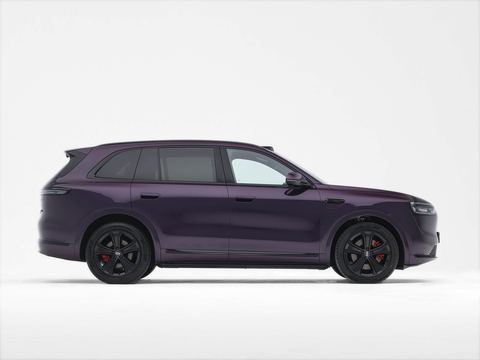 AITO M7 — China range-extender EV for export — photo 8