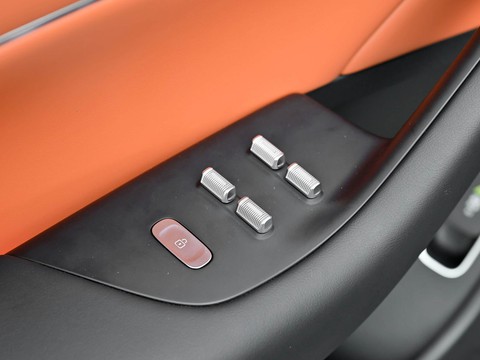 AITO M6 — China range-extender EV for export — photo 14