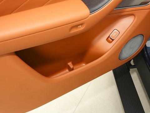 AITO Wen JieM8 — China range-extender EV for export — photo 16