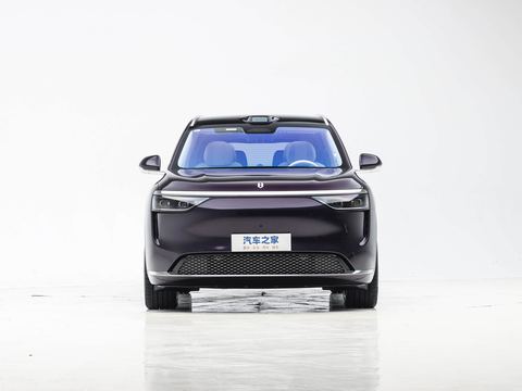 AITO Wen JieM8 — China range-extender EV for export — photo 2
