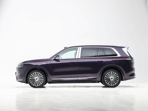 AITO Wen JieM8 — China range-extender EV for export — photo 4