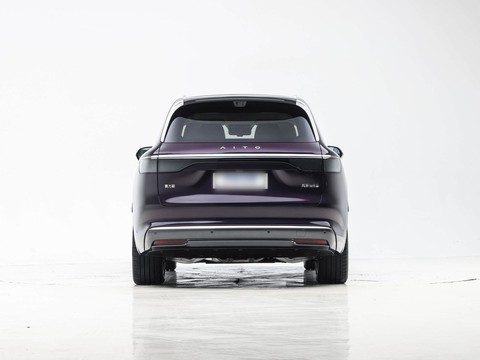 AITO M8 — China range-extender EV for export — photo 6