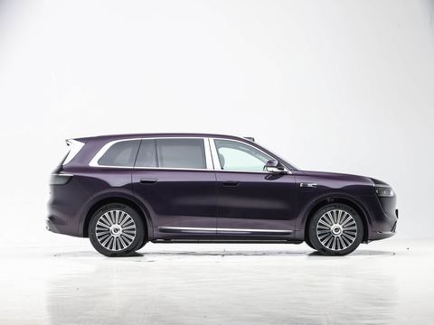 AITO Wen JieM8 — China range-extender EV for export — photo 8