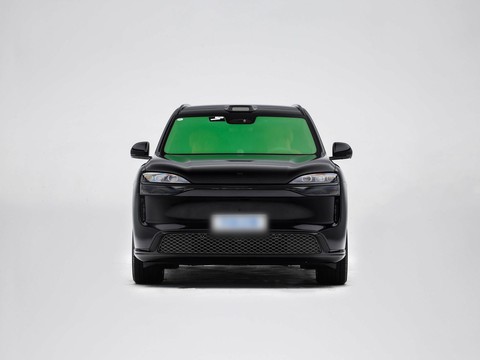 AITO M9 — China range-extender EV for export — photo 2