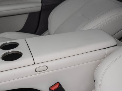 Avatr A Wei Ta06 — China electric EV for export — photo 16