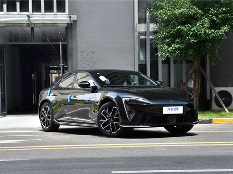 Avatr A Wei Ta06 — China electric EV for export — photo 3