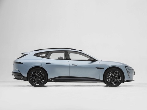 Avatr 06T — China electric EV for export — photo 8