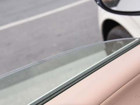 Avatr 07 — China electric EV for export — photo 12