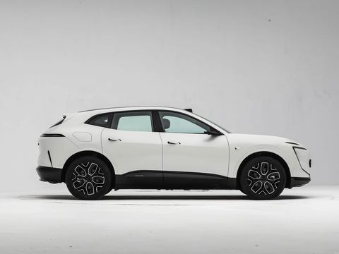 Avatr A Wei Ta07 — China electric EV for export — photo 8