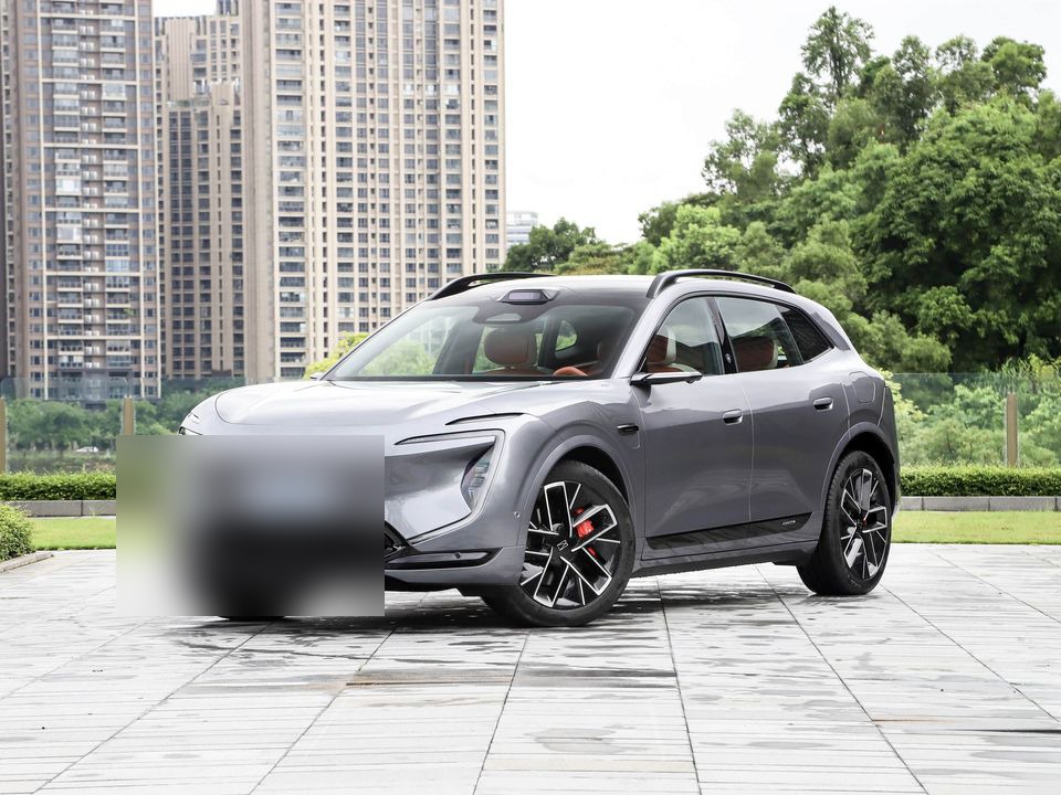 Avatr 07 L — China electric EV for export