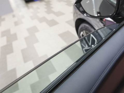 Avatr 11 — China electric EV for export — photo 12