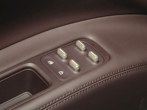 Avatr 11 — China electric EV for export — photo 14