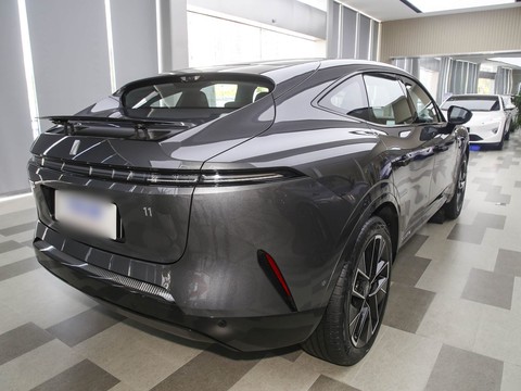Avatr 11 — China electric EV for export — photo 4