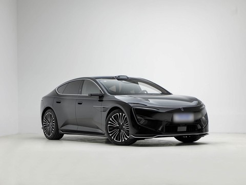 Avatr 12 — China electric EV for export — photo 3