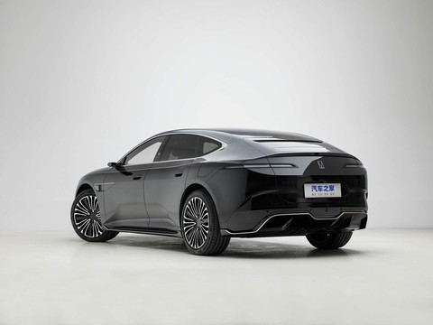 Avatr 12 — China electric EV for export — photo 5