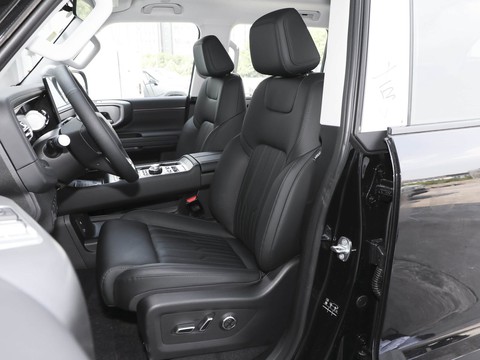 BAIC BJ40 EREV — China range-extender EV for export — photo 10