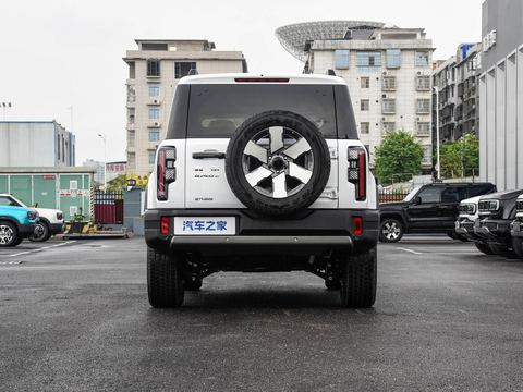 BAIC BJ Yue YeBJ40Zeng Cheng — China range-extender EV for export — photo 6
