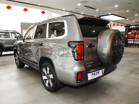 BAIC BJ Yue YeBJ60Zeng Cheng — China range-extender EV for export — photo 5