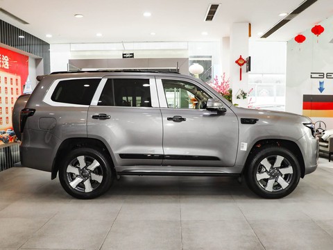 BAIC BJ60 EREV — China range-extender EV for export — photo 7