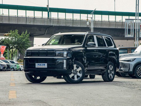 BAIC BJ60 EREV — China range-extender EV for export — photo 8