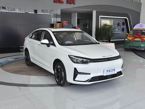 BAIC EU5 PLUS — China electric EV for export — photo 3