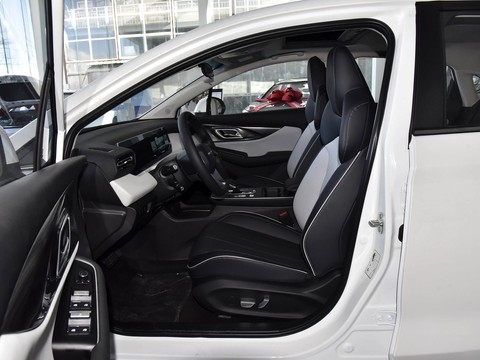 BAIC EU5 PLUS — China electric EV for export — photo 9