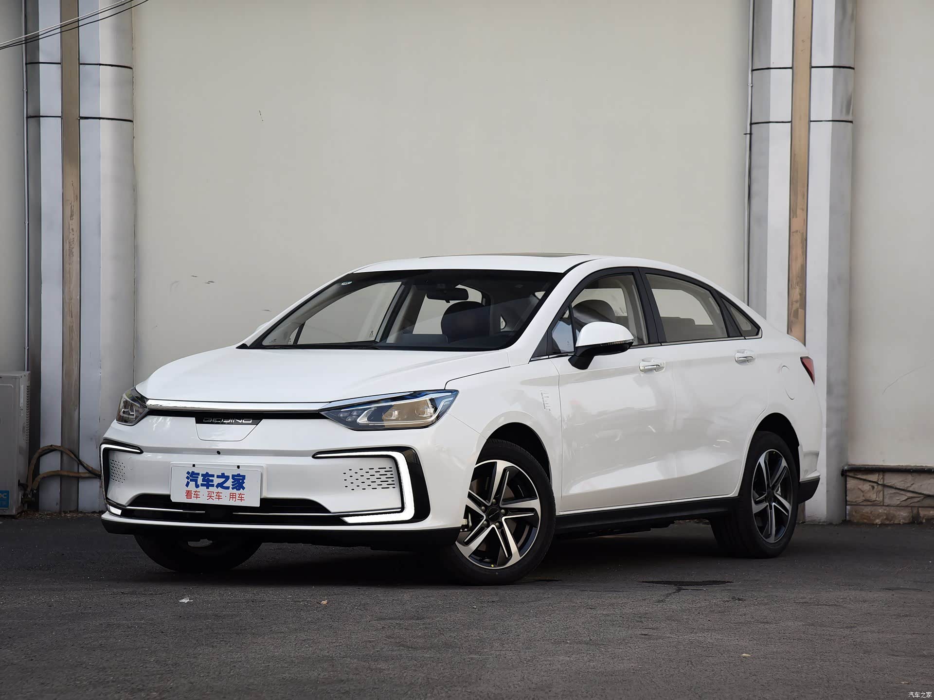 BAIC EU5