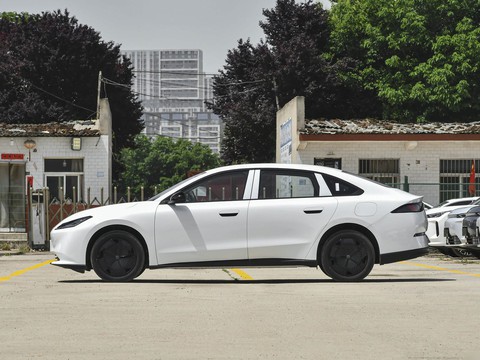 BAIC EU8 — China electric EV for export — photo 4