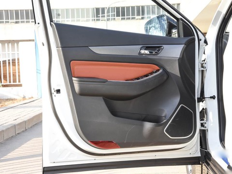 BAIC EX5 — China electric EV for export — photo 10