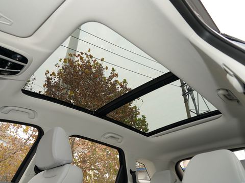 BAIC X7 PHEV — China electric EV for export — photo 15