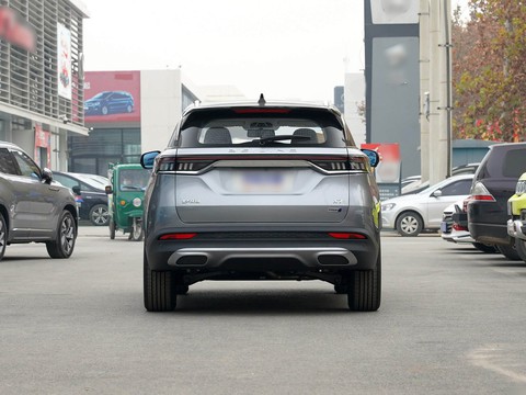 BAIC X7 PHEV — China electric EV for export — photo 6