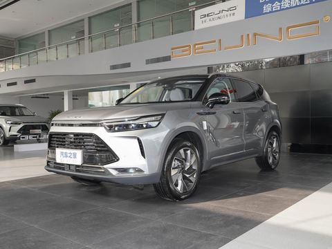BAIC X7 PHEV — China electric EV for export — photo 8