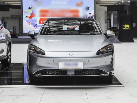 Baojun Xiang Jing — China electric EV for export — photo 2