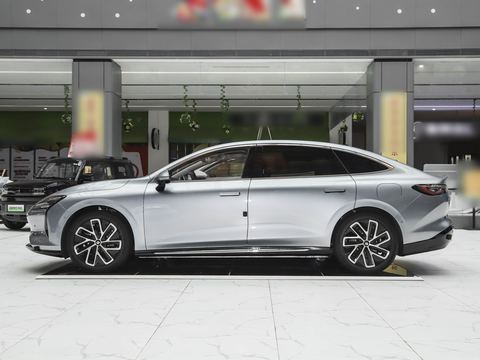 Baojun Bao Jun Xiang Jing — China electric EV for export — photo 4