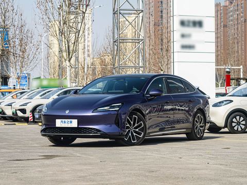 Baojun Bao Jun Xiang Jing — China electric EV for export — photo 8
