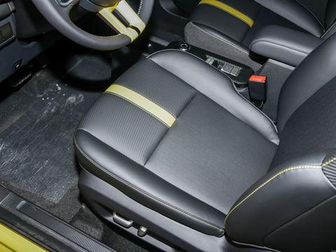 Baojun Bao Jun Yue Ye — China electric EV for export — photo 16