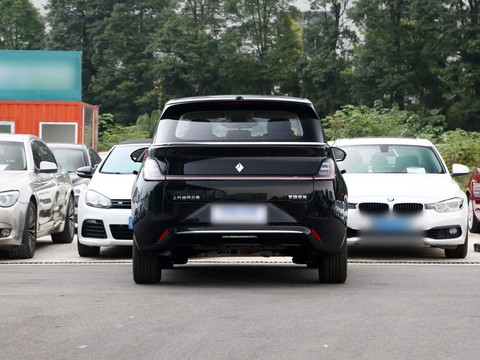 Baojun Yunduo — China electric EV for export — photo 6