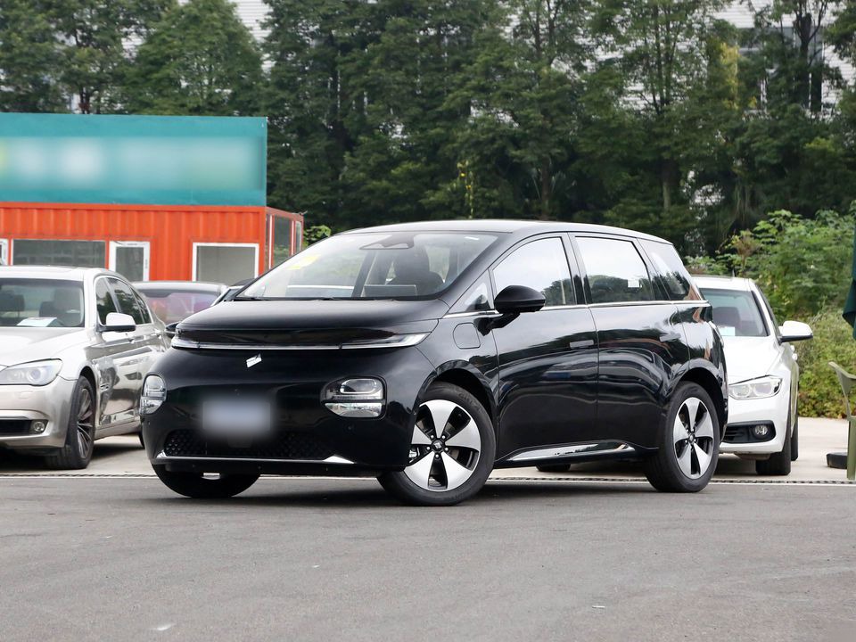 Baojun Yunduo — China electric EV for export