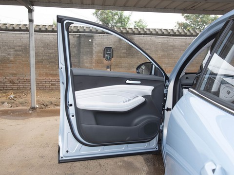 Baojun Yunhai — China electric EV for export — photo 11