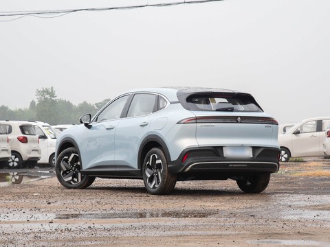 Baojun Yunhai — China electric EV for export — photo 5
