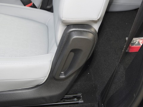 Baojun E300 — China electric EV for export — photo 11