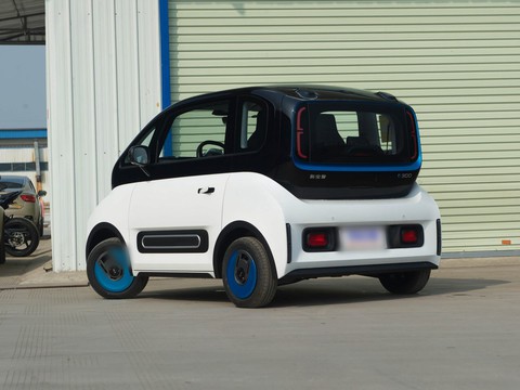 Baojun E300 — China electric EV for export — photo 5