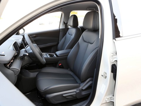 Baojun E6 — China electric EV for export — photo 10
