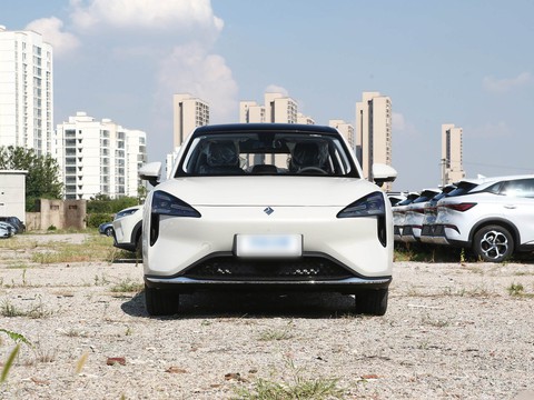 Baojun E6 — China electric EV for export — photo 2